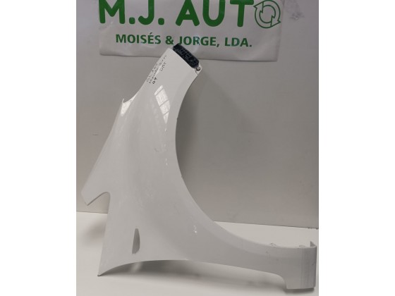 Guarda Lamas Direito Hyundai IX20 2009 (gl167)